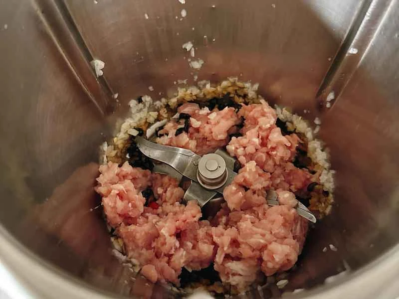 How to make pure milk hand-torn toast: Step 1