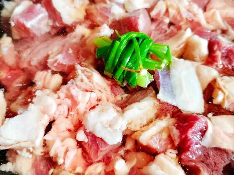 How to make pure milk hand-torn toast: Step 1