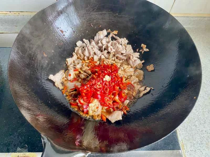 How to make pure milk hand-torn toast: Step 1