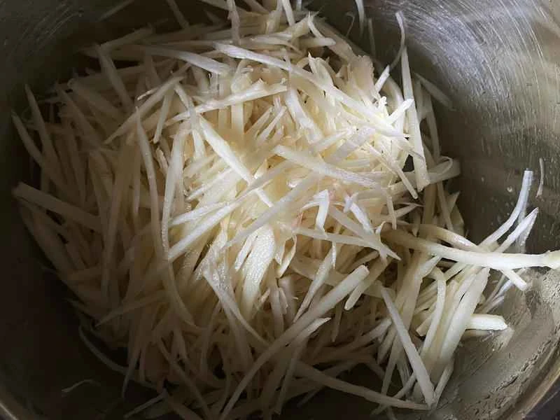 How to make pure milk hand-torn toast: Step 1