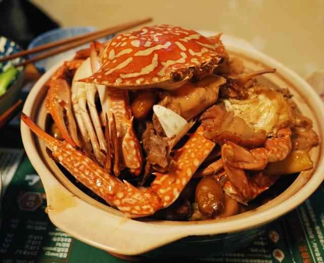 Recipe for Braised Chicken with Crab and Sterculia foetida