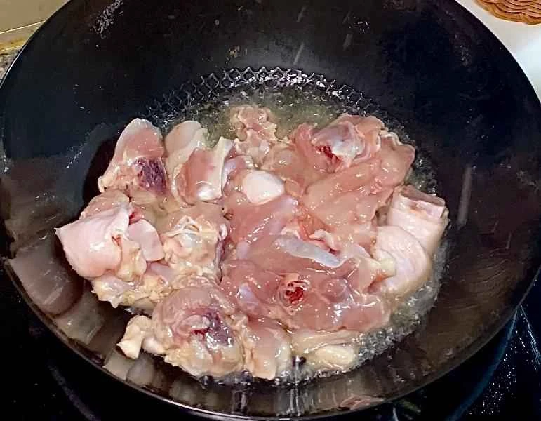 How to make pure milk hand-torn toast: Step 1