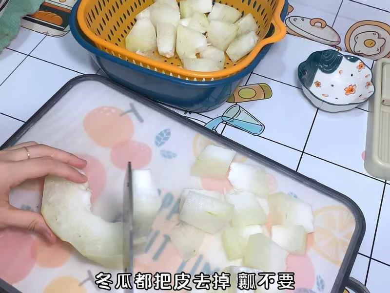 How to make pure milk hand-torn toast: Step 1