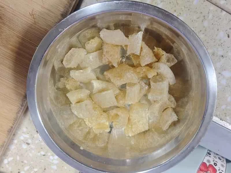 How to make pure milk hand-torn toast: Step 1