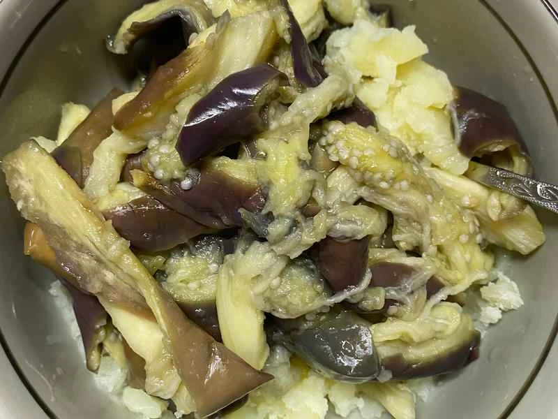 How to make pure milk hand-torn toast: Step 1