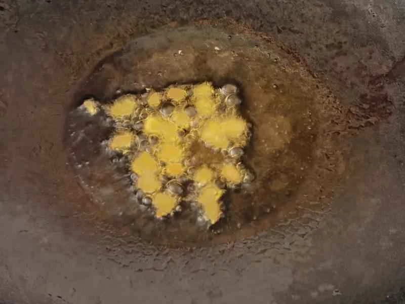 How to make pure milk hand-torn toast: Step 1