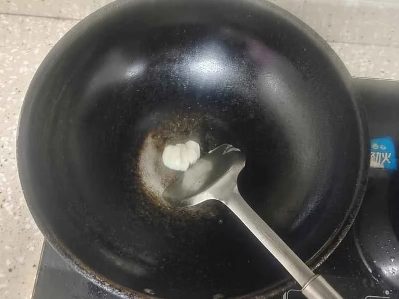 How to make pure milk hand-torn toast: Step 1