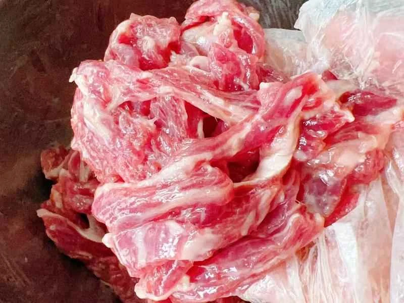 How to make pure milk hand-torn toast: Step 1