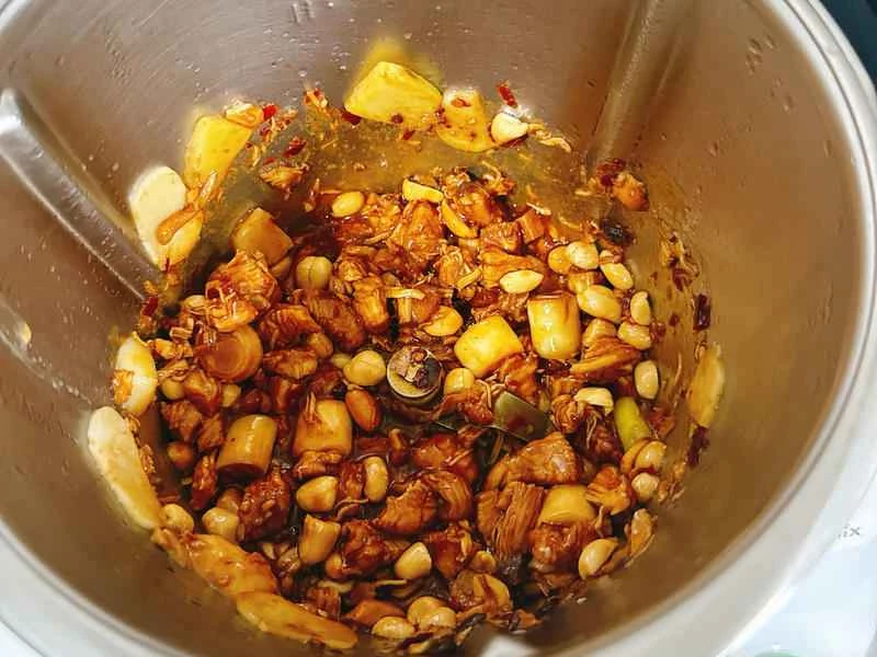 How to make pure milk hand-torn toast: Step 1