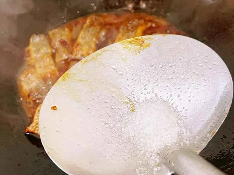 How to make pure milk hand-torn toast: Step 1