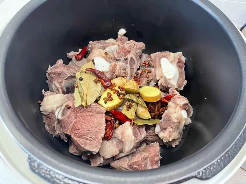 How to make pure milk hand-torn toast: Step 1