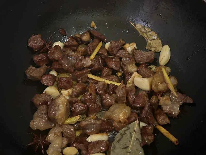 How to make pure milk hand-torn toast: Step 1