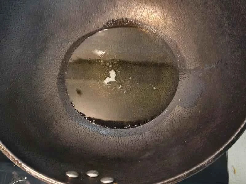 How to make pure milk hand-torn toast: Step 1