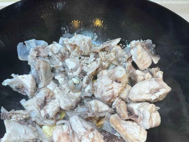 How to make pure milk hand-torn toast: Step 1