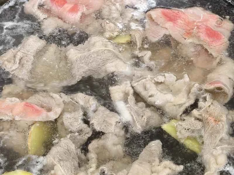 How to make pure milk hand-torn toast: Step 1