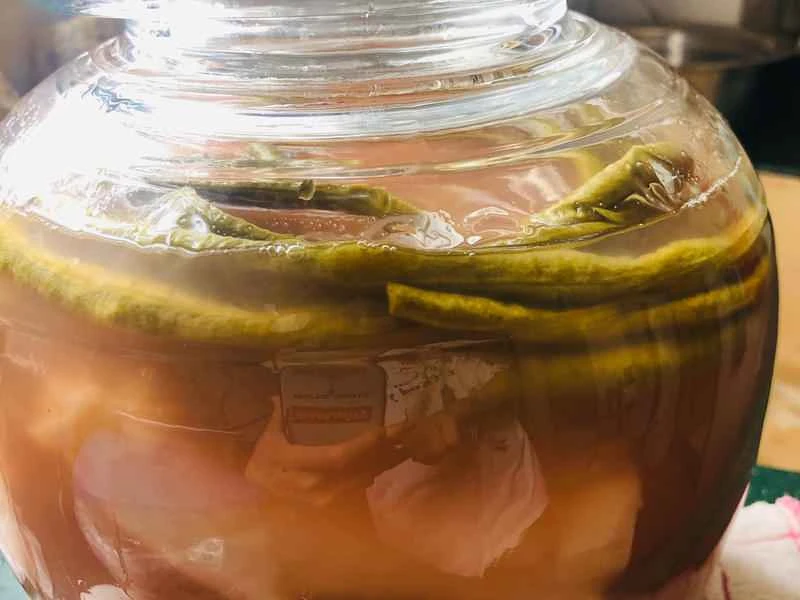 How to make pure milk hand-torn toast: Step 1