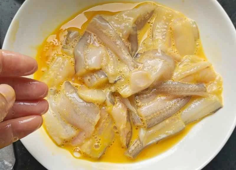 How to make pure milk hand-torn toast: Step 1