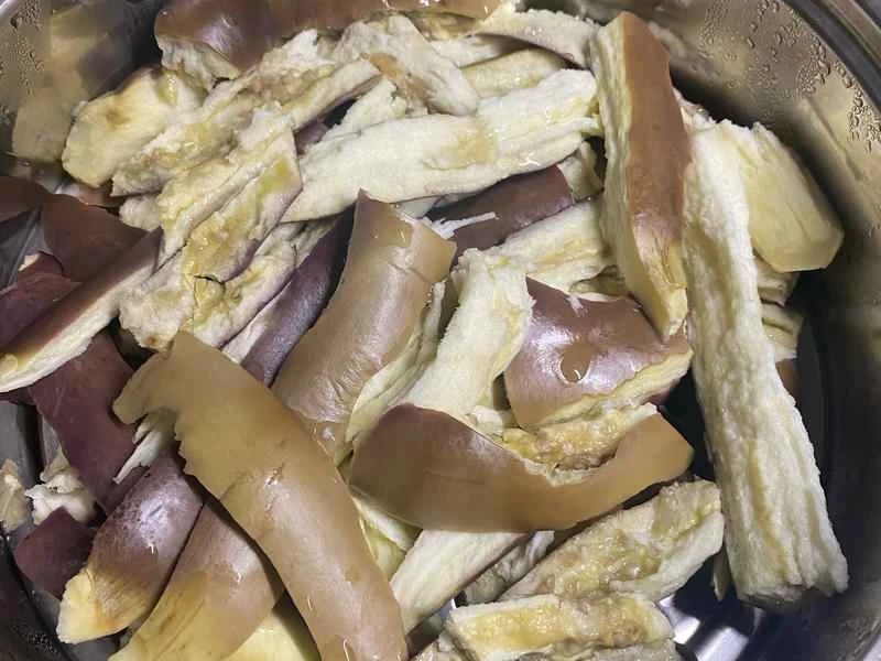 How to make pure milk hand-torn toast: Step 1