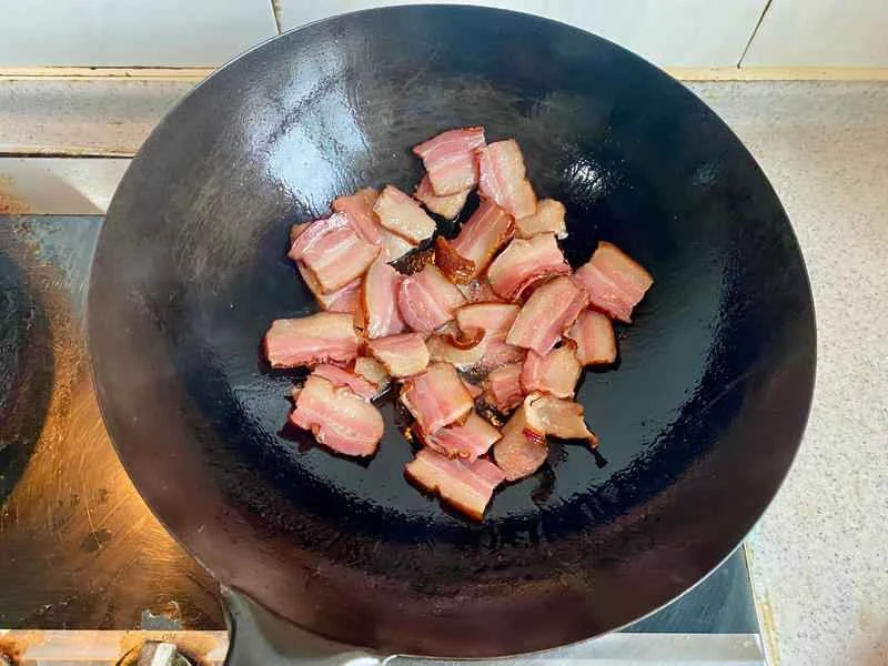 How to make pure milk hand-torn toast: Step 1