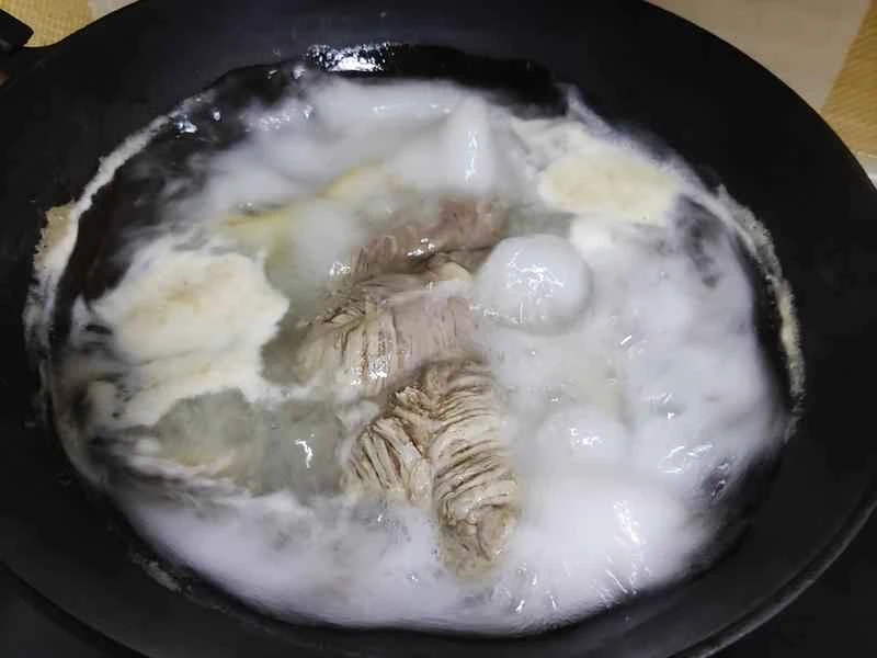 How to make pure milk hand-torn toast: Step 1