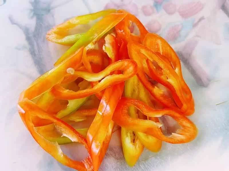 How to make pure milk hand-torn toast: Step 1