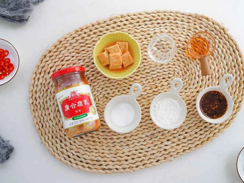 How to make pure milk hand-torn toast: Step 1