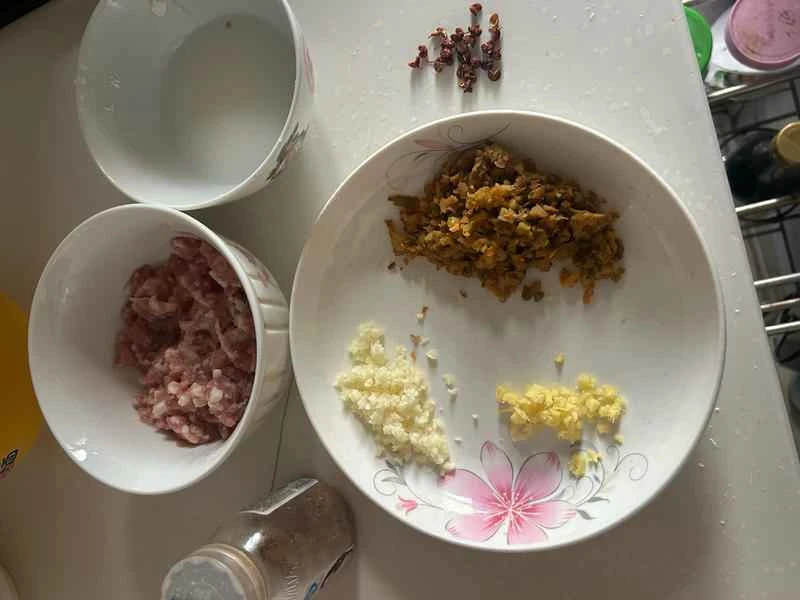 How to make pure milk hand-torn toast: Step 1