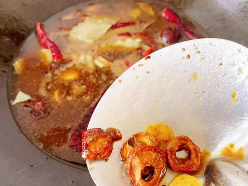 How to make pure milk hand-torn toast: Step 1