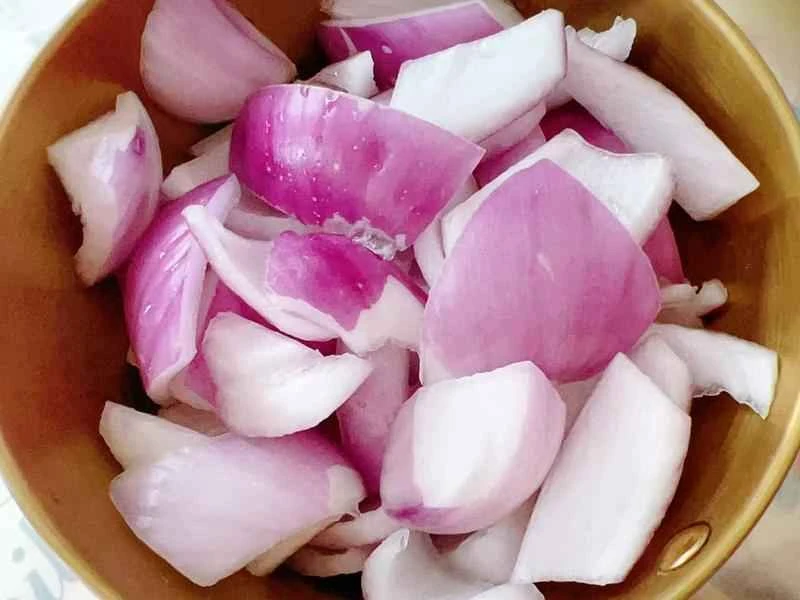 How to make pure milk hand-torn toast: Step 1