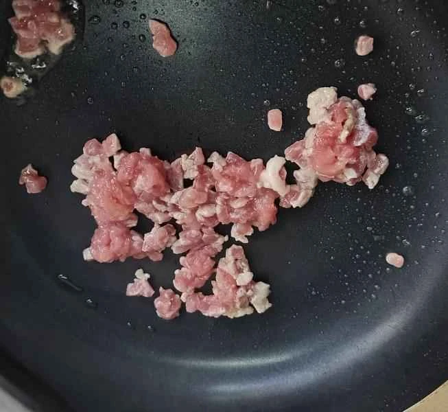 How to make pure milk hand-torn toast: Step 1