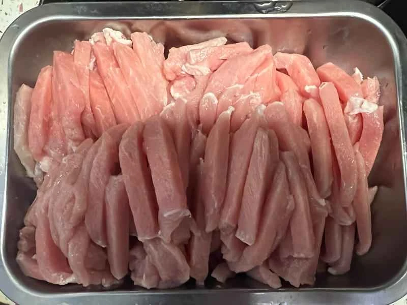 How to make pure milk hand-torn toast: Step 1