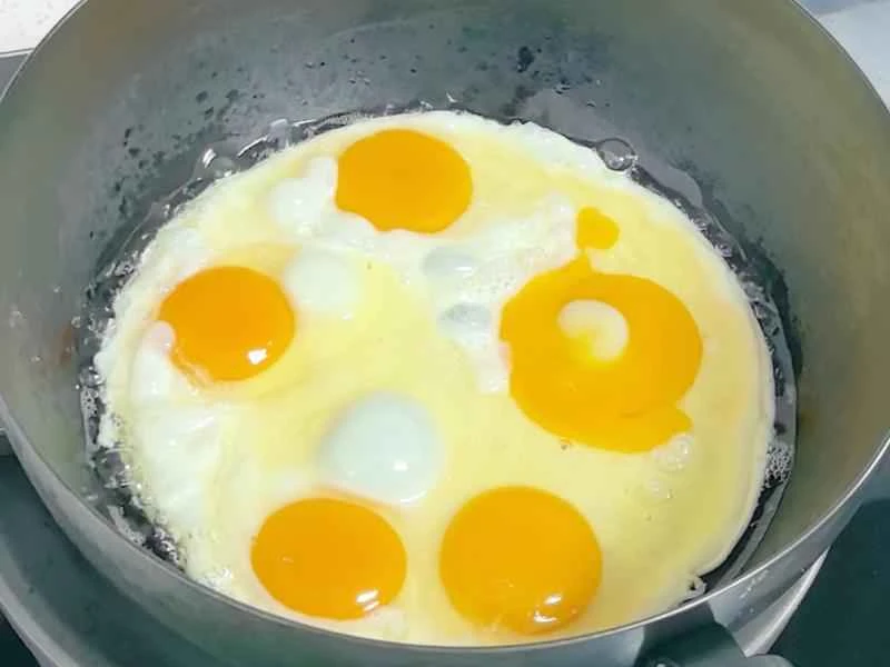 How to make pure milk hand-torn toast: Step 1