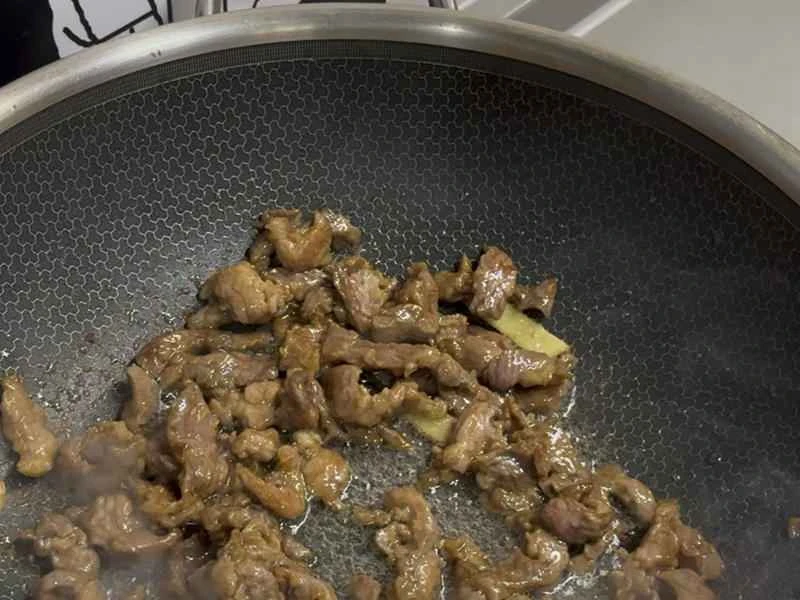 How to make pure milk hand-torn toast: Step 1