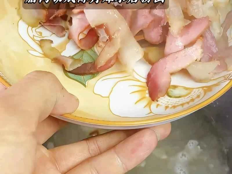 How to make pure milk hand-torn toast: Step 1