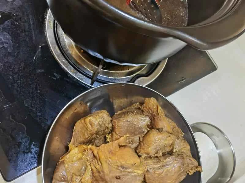 How to make pure milk hand-torn toast: Step 1