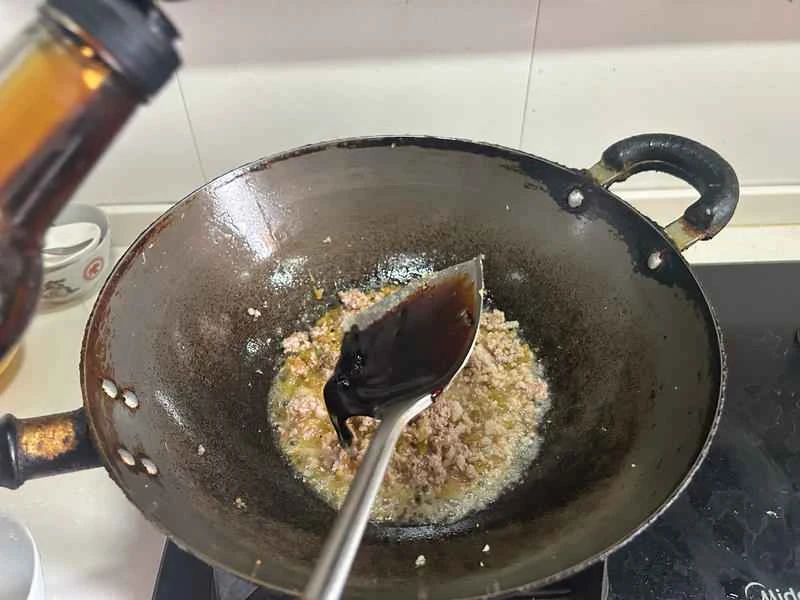 How to make pure milk hand-torn toast: Step 1