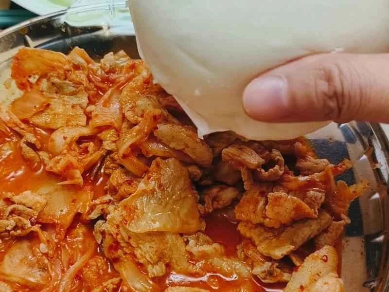 How to make pure milk hand-torn toast: Step 1