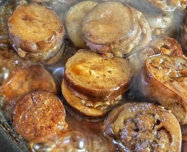 Easy and delicious home-style dish: Stuffed eggplant recipe