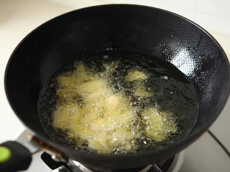 How to make pure milk hand-torn toast: Step 1