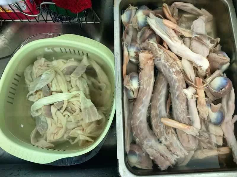 How to make pure milk hand-torn toast: Step 1