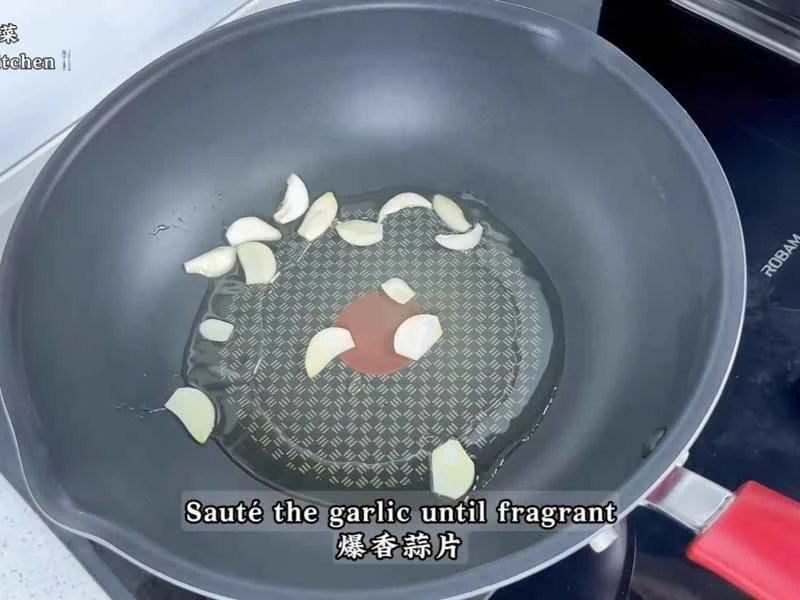 How to make pure milk hand-torn toast: Step 1