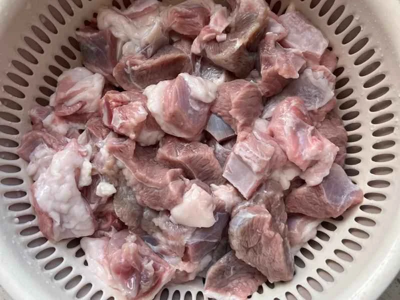 How to make pure milk hand-torn toast: Step 1