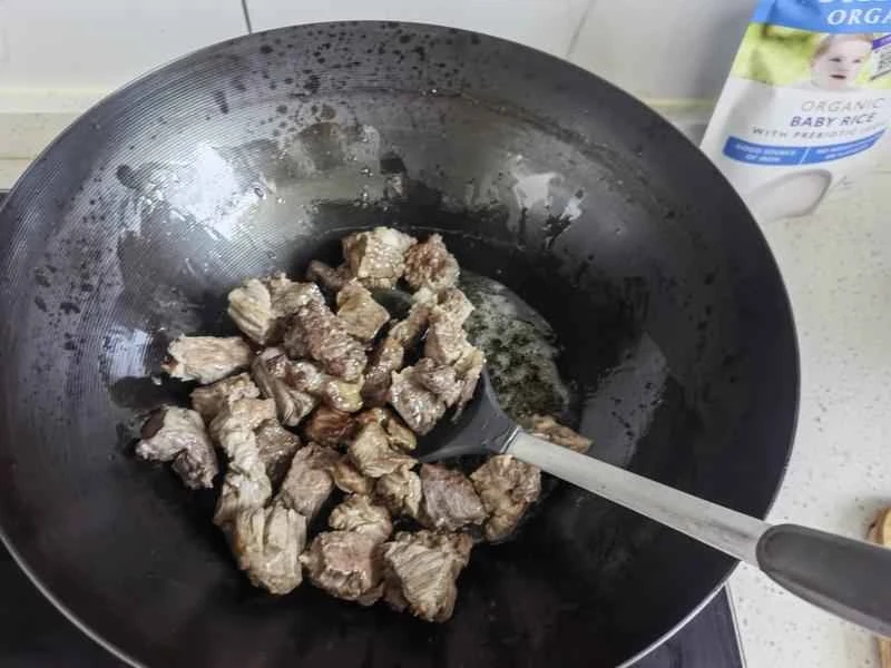 How to make pure milk hand-torn toast: Step 1