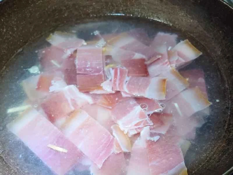 How to make pure milk hand-torn toast: Step 1