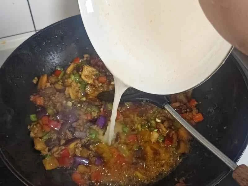 How to make pure milk hand-torn toast: Step 1