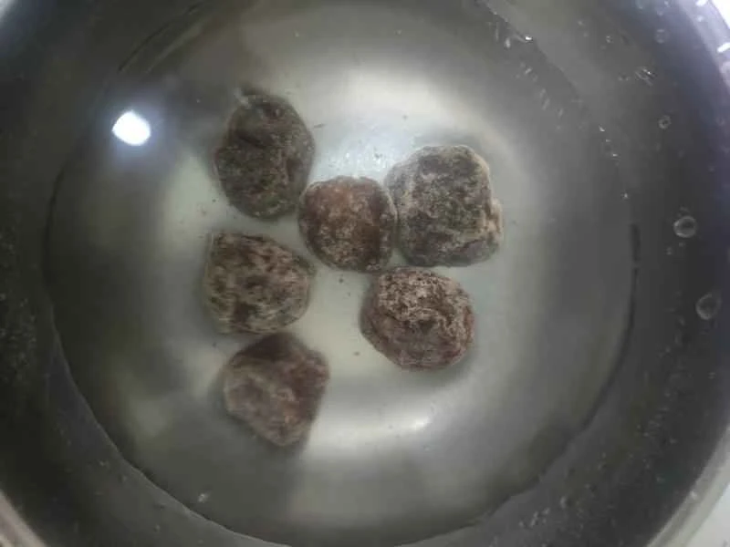 How to make pure milk hand-torn toast: Step 1