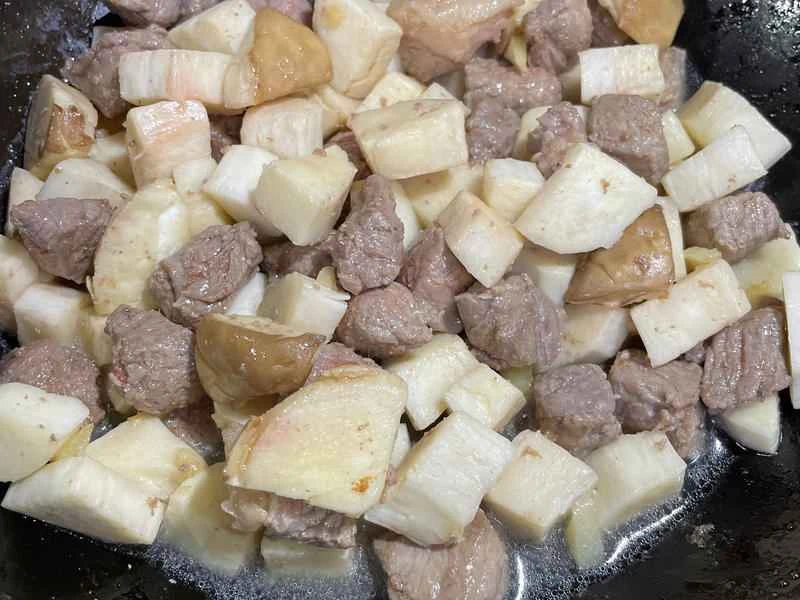 How to make pure milk hand-torn toast: Step 1