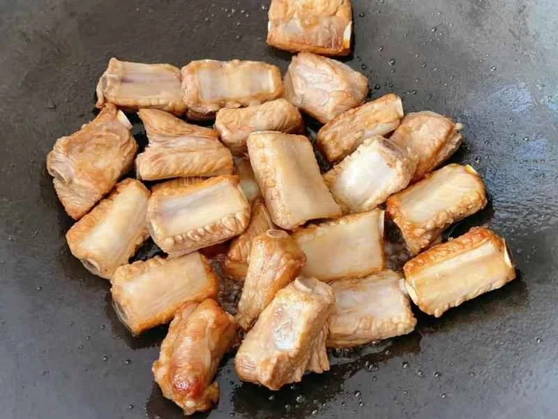 How to make pure milk hand-torn toast: Step 1