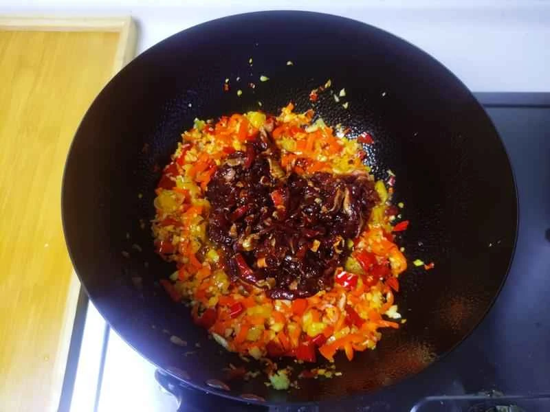 How to make pure milk hand-torn toast: Step 1