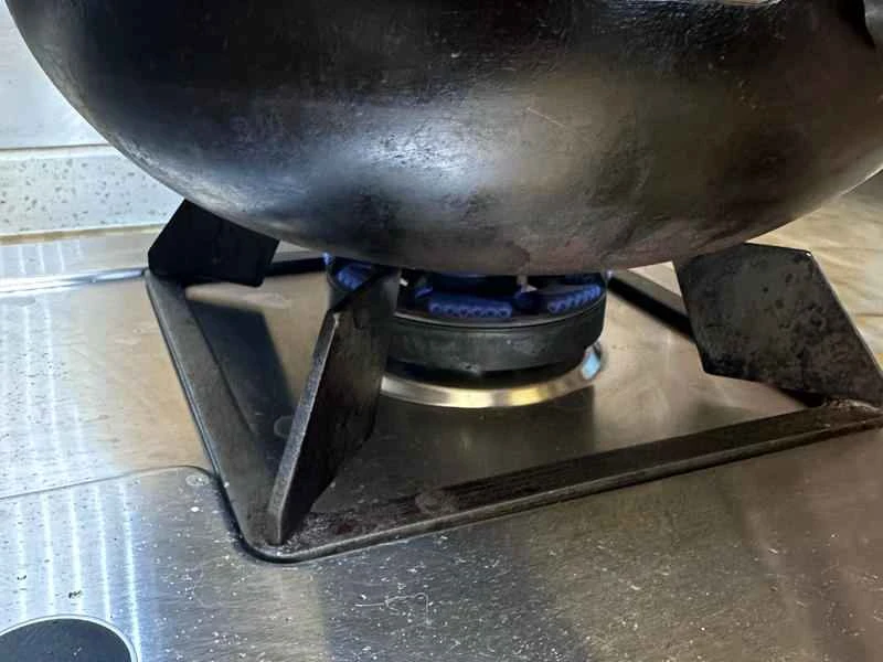 How to make pure milk hand-torn toast: Step 1